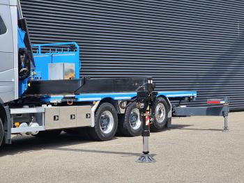 FH 16 750 8x4 / RETARDER / FASSI 71 TM + JIB